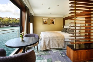 Deluxe Suite - Diamond Deck